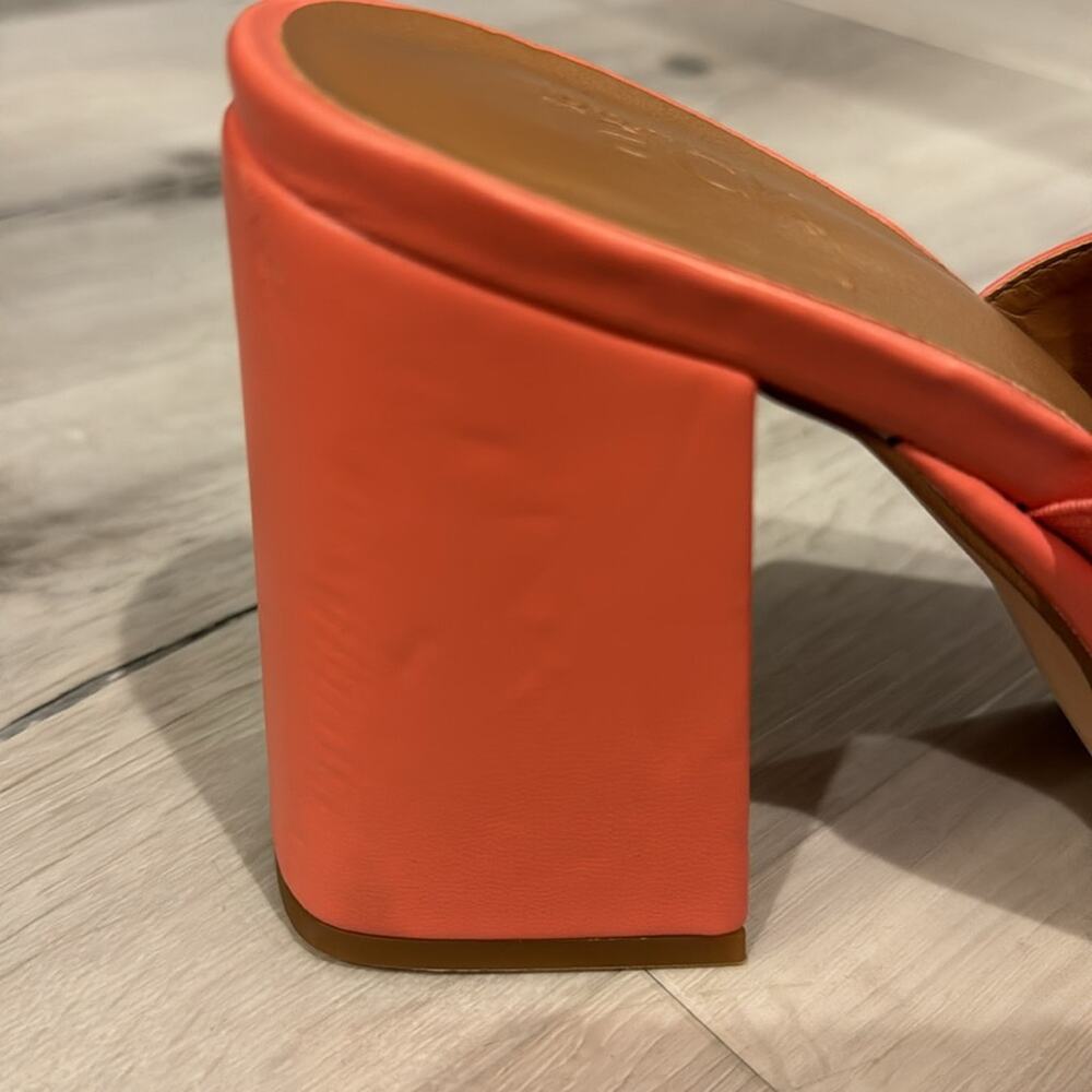 Nordstrom NWT block heel Slides Platform Sandals in Coral Bisque. - Picture 8 of 8